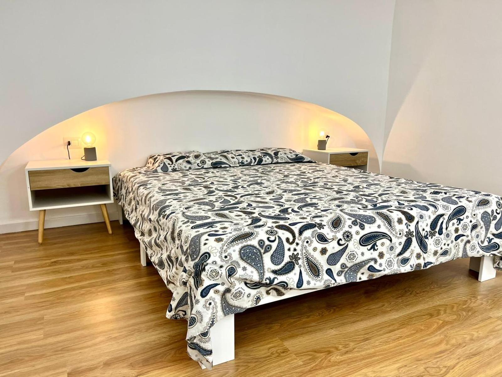 Andrea'S 12 Apartment บารี ภายนอก รูปภาพ