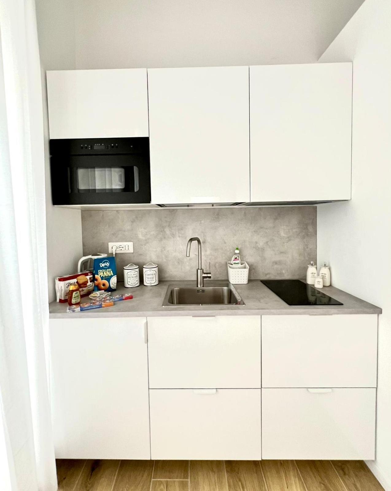 Andrea'S 12 Apartment บารี ภายนอก รูปภาพ
