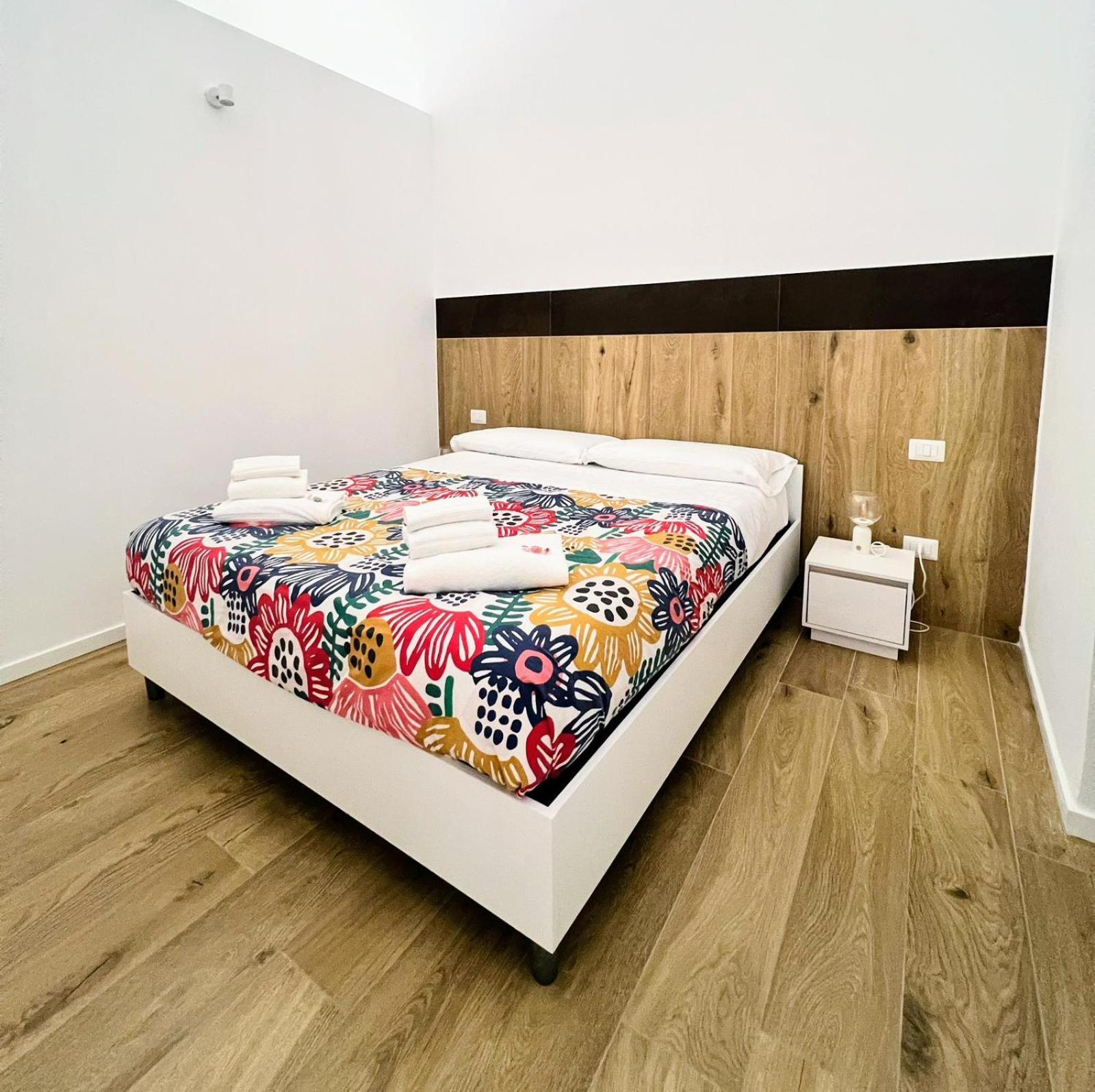 Andrea'S 12 Apartment บารี ภายนอก รูปภาพ